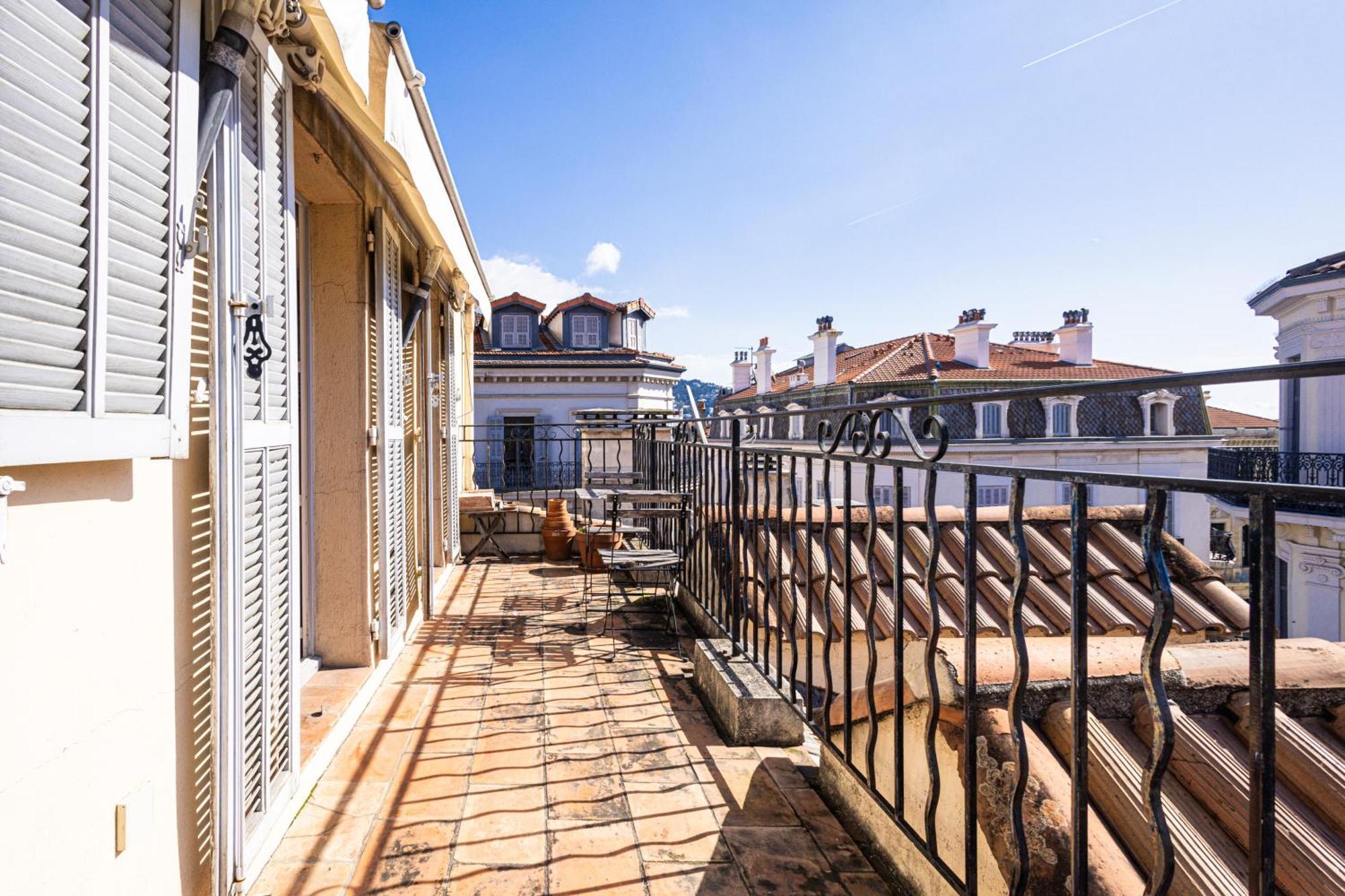 Triplex 150m2 Coeur Vieille Apartamento